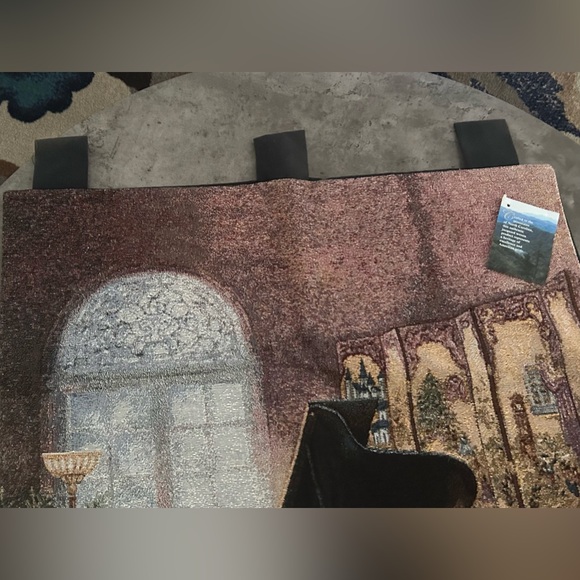 Beautiful Tapestry : Piano Room - Picture 3 of 7